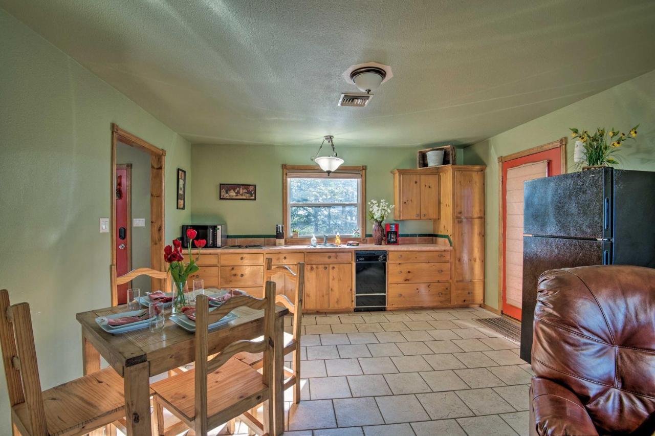 Broken Bow Cottage With Deck, Hot Tub And Fire Pit! מראה חיצוני תמונה