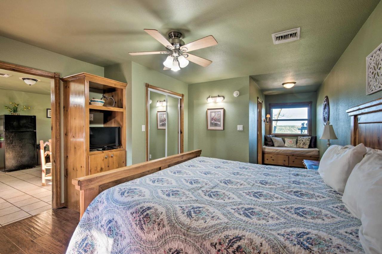 Broken Bow Cottage With Deck, Hot Tub And Fire Pit! מראה חיצוני תמונה